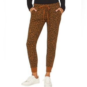 Women’s sanctuary leopard sweatpants size small